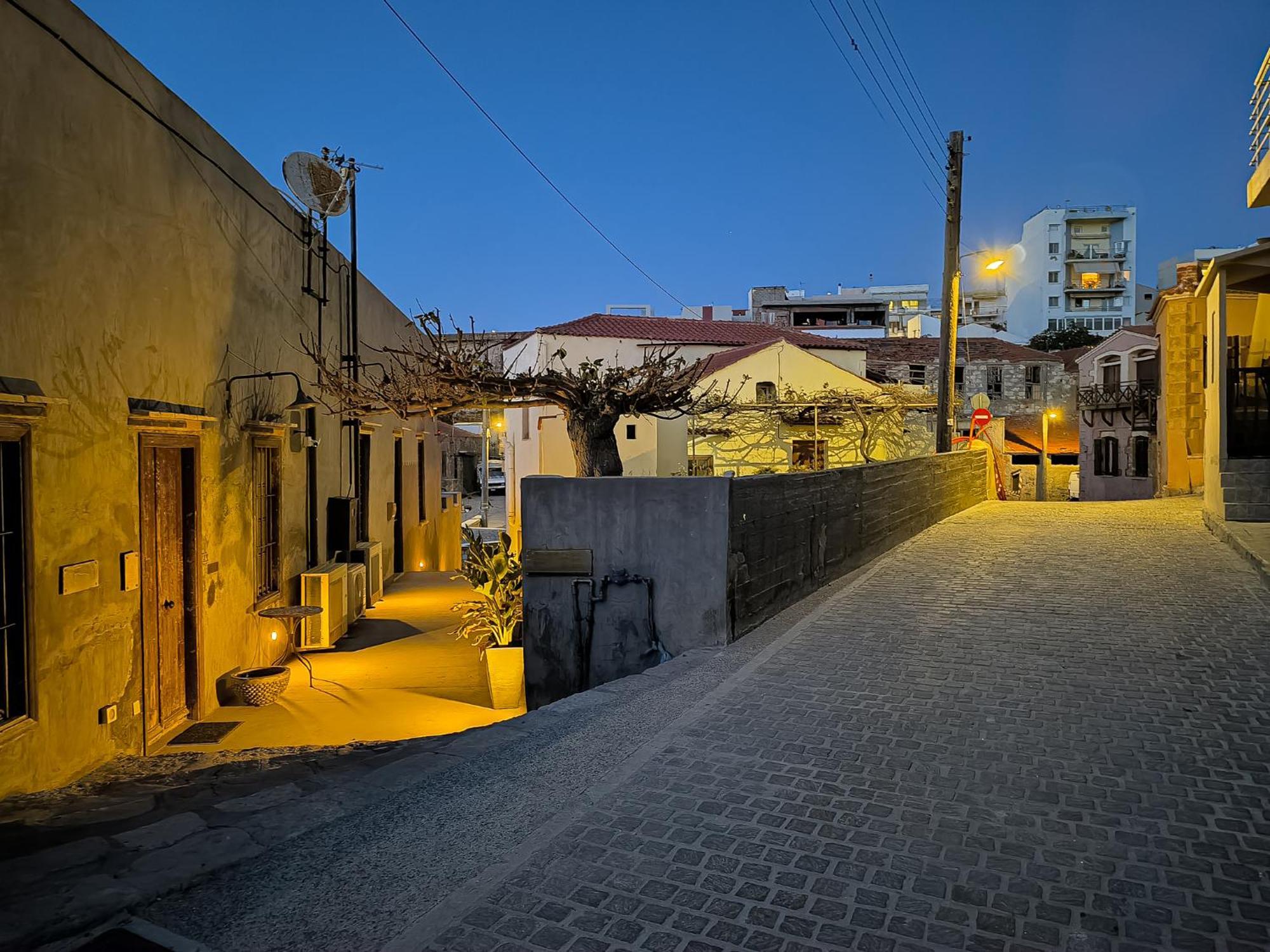 Charming Old Tannery House With Spacious Veranda And Stunning Sea View! Ханя Екстериор снимка