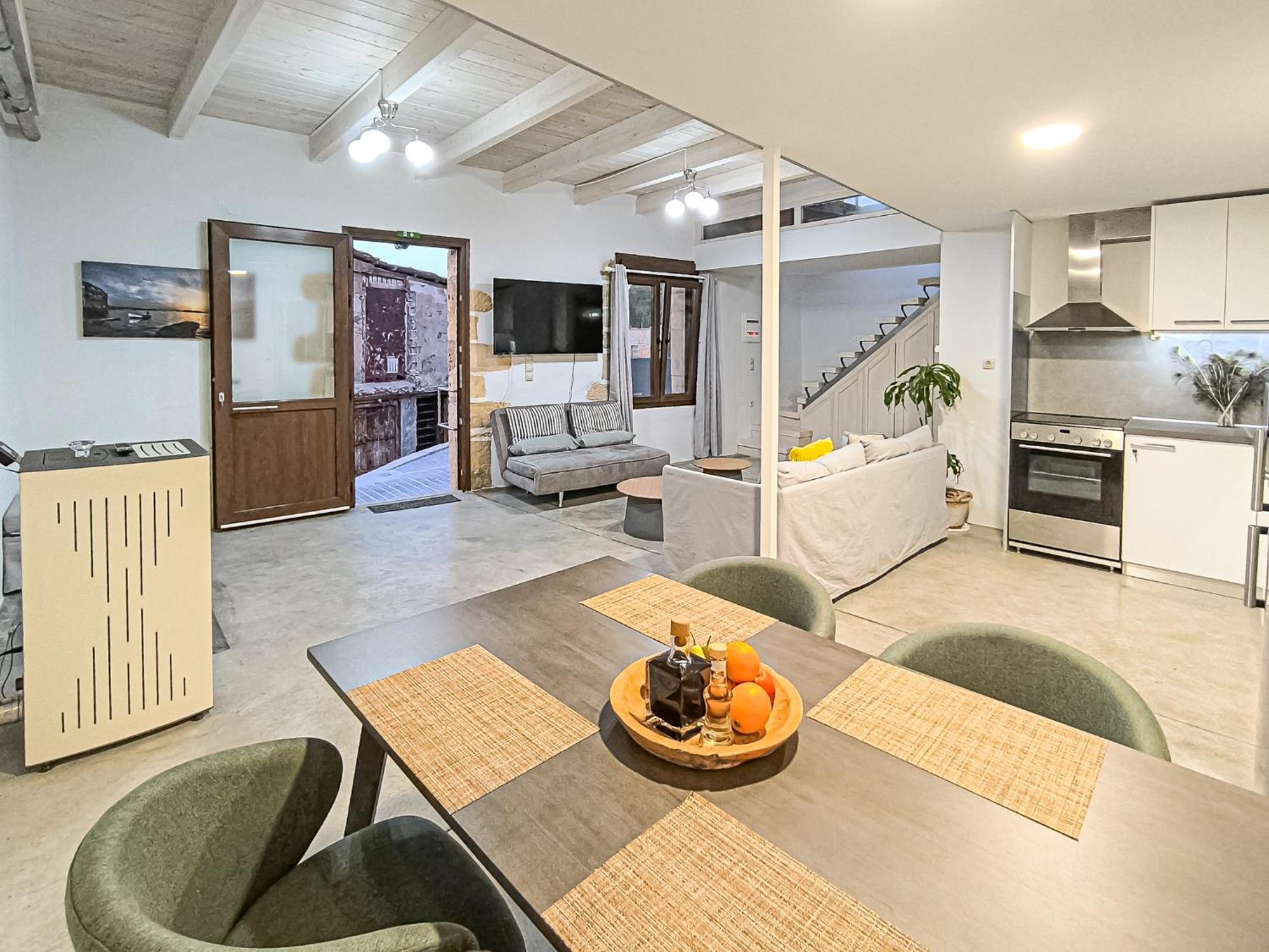 Charming Old Tannery House With Spacious Veranda And Stunning Sea View! Ханя Екстериор снимка