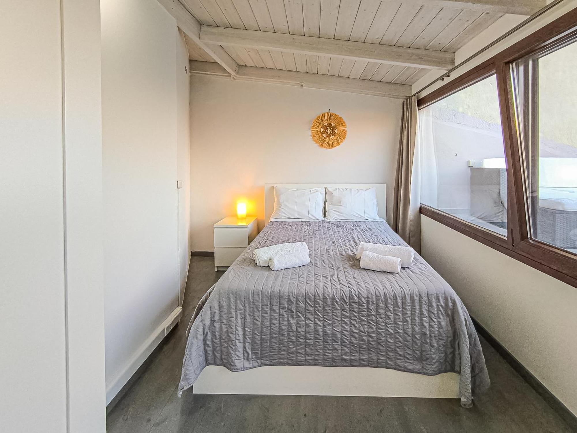 Charming Old Tannery House With Spacious Veranda And Stunning Sea View! Ханя Екстериор снимка