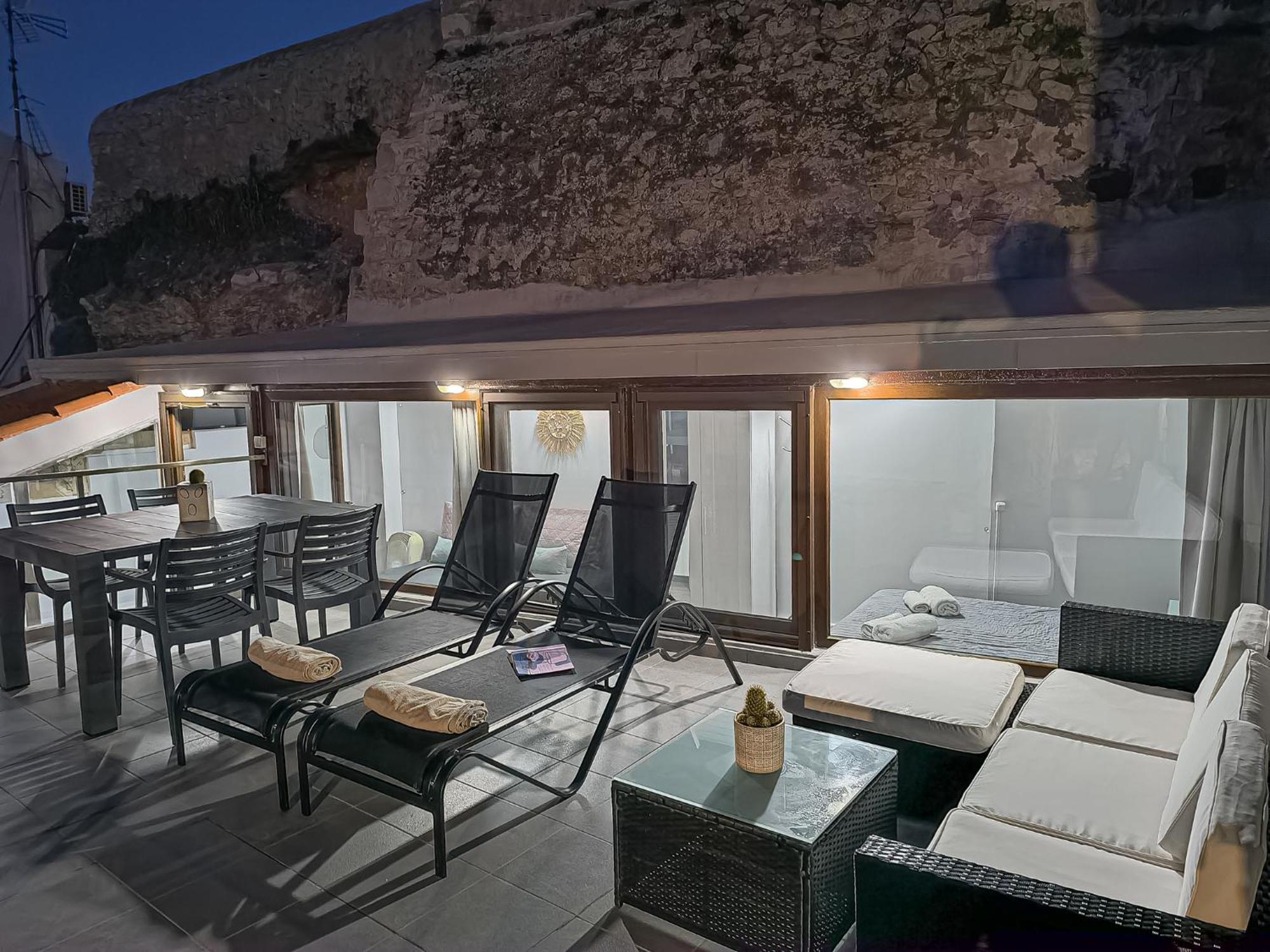 Charming Old Tannery House With Spacious Veranda And Stunning Sea View! Ханя Екстериор снимка
