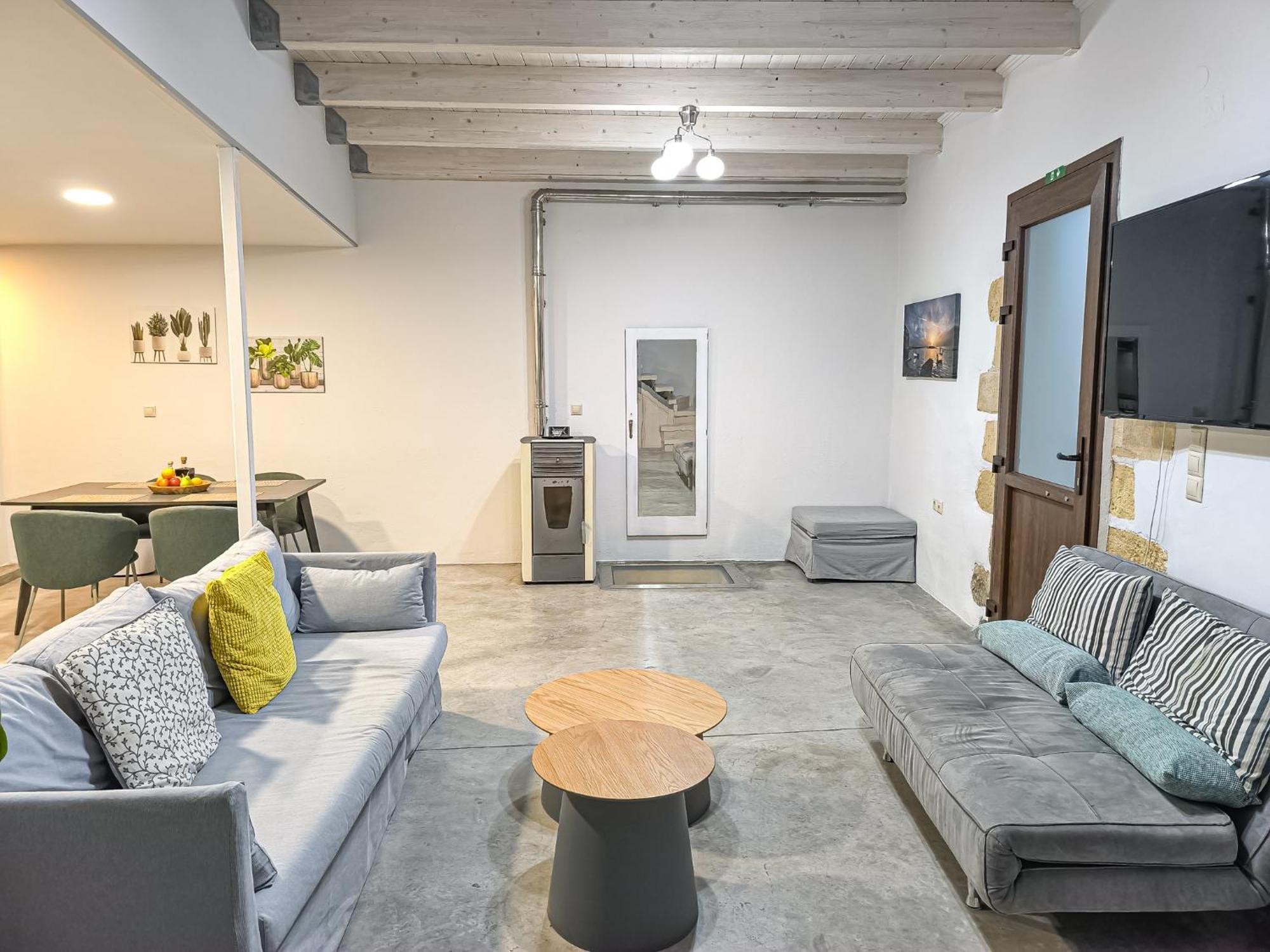 Charming Old Tannery House With Spacious Veranda And Stunning Sea View! Ханя Екстериор снимка