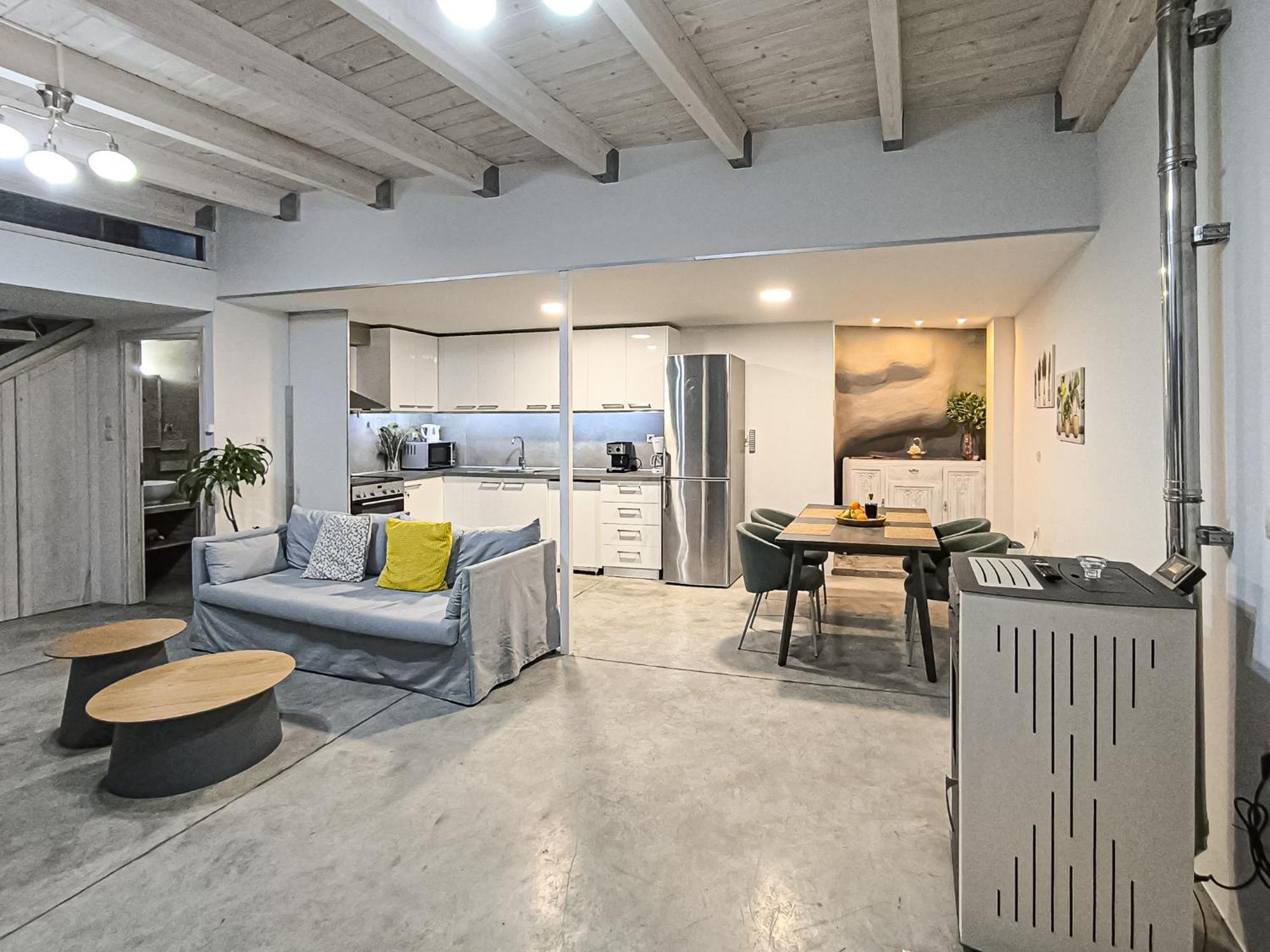 Charming Old Tannery House With Spacious Veranda And Stunning Sea View! Ханя Екстериор снимка
