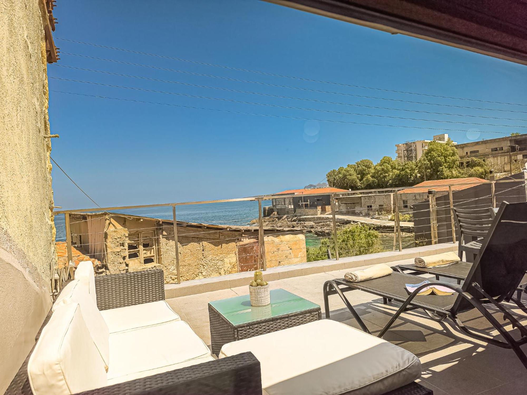 Charming Old Tannery House With Spacious Veranda And Stunning Sea View! Ханя Екстериор снимка
